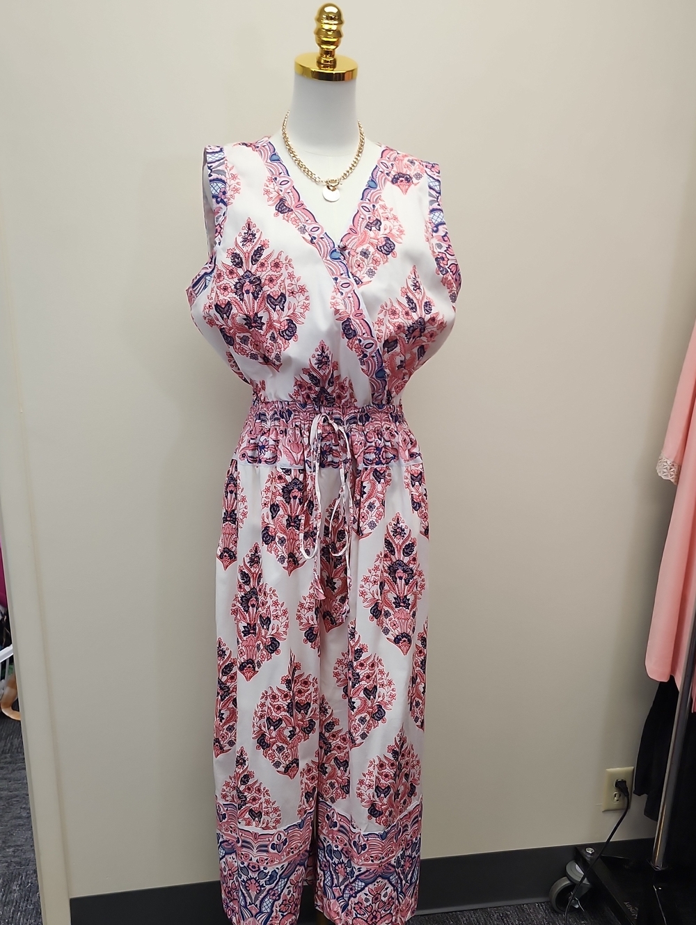 Just Bellina Pink Paisley Sleeveless Tie Waist Jumpsuit Medium